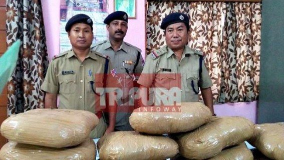 Ganja seized from Humsafar Express 